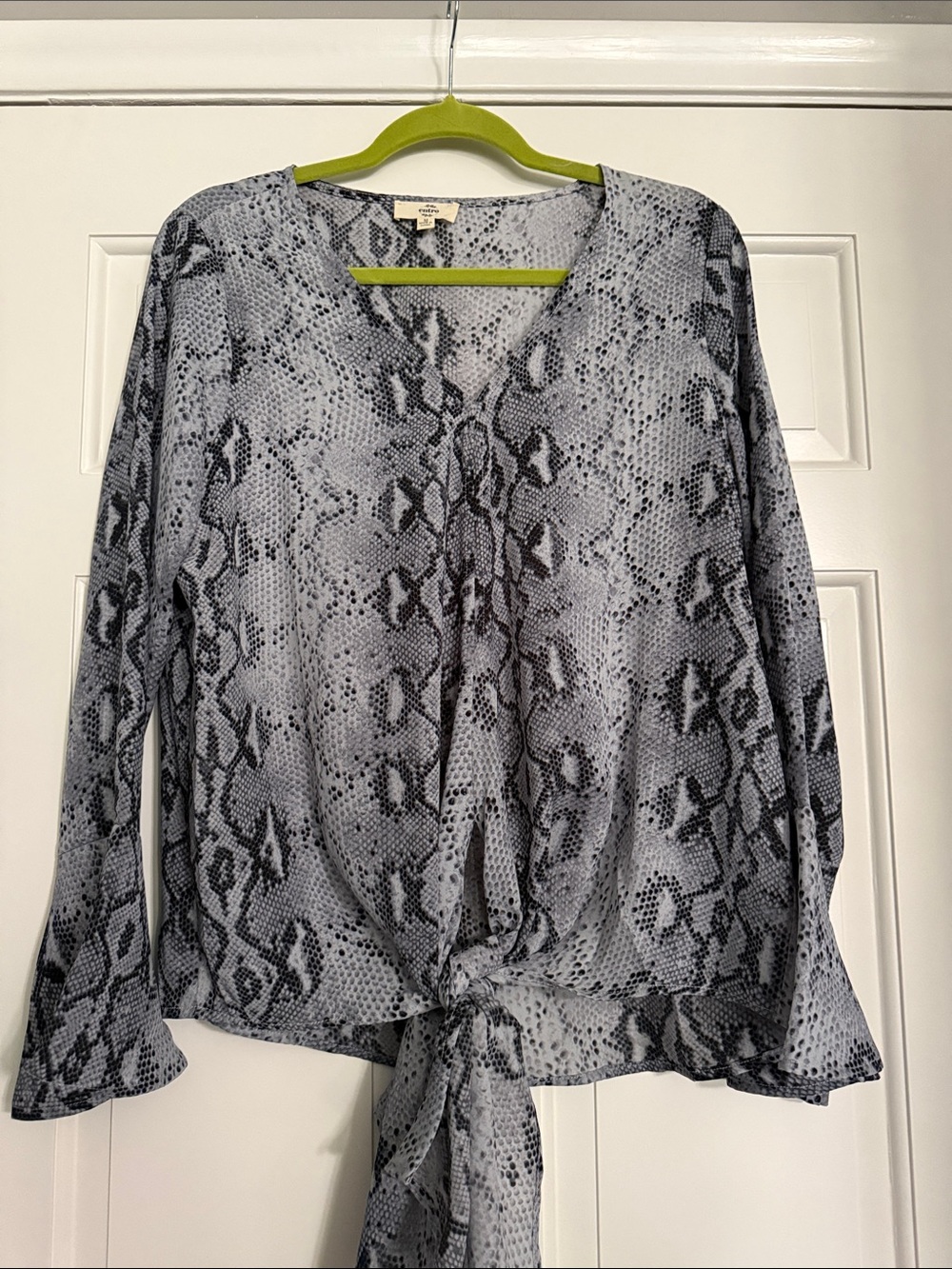 entro Gray Snake-Print Tie-Front Blouse
